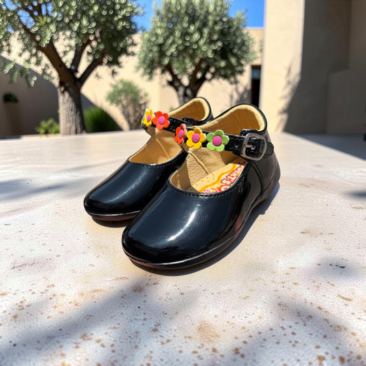 Mariana, zapatitos de charol negro con flores de colores Christhinne - foto 2