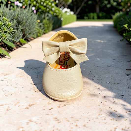 Lía, zapato con moño grande en tono crema Christhinne - foto 2